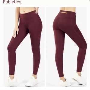 Fabletics Mid Rise Statement Leggings  XS Pre-owned Burgundy